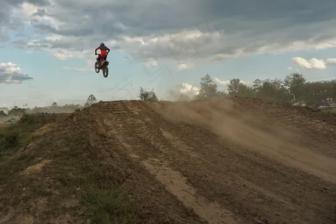 越野摩托车竞技图片