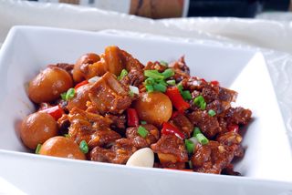 XCXC1427古典---小皮蛋焖仔排