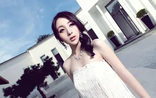 高清青春美女图片下载