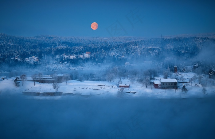 冬季森林雪景图