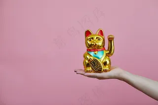 卡通招财猫公仔图片