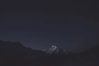 高清唯美星空夜空山峰