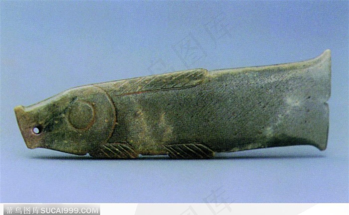 传统工艺品-青色的鱼玉器