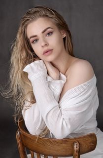 清新唯美可爱的女孩摄影图片