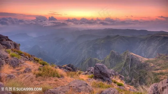 黄昏山脉唯美壁纸