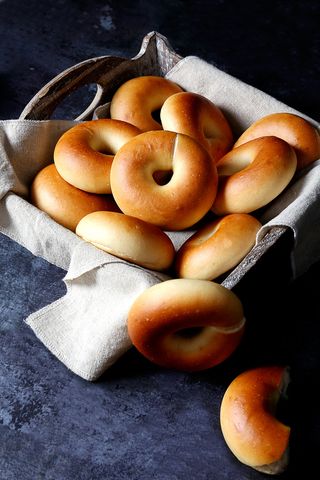 蛋糕店小蛋糕慕斯美食甜品图片