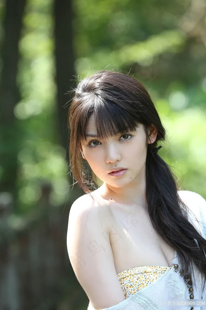 日本气质美女写真摄影图片