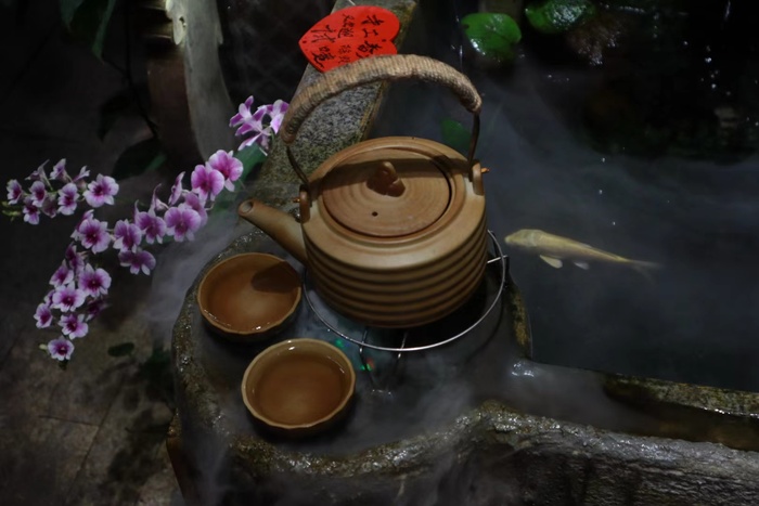 小巷里的茶壶