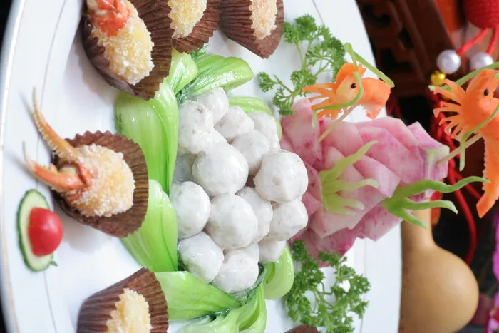 黄金蟹钳烩鱼丸