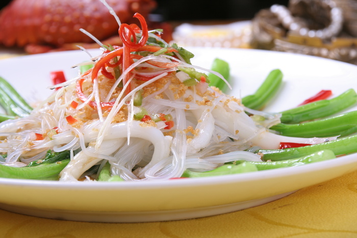 金蒜银鱼蒸菜心