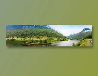 山峡之间的河流全景高清摄影图