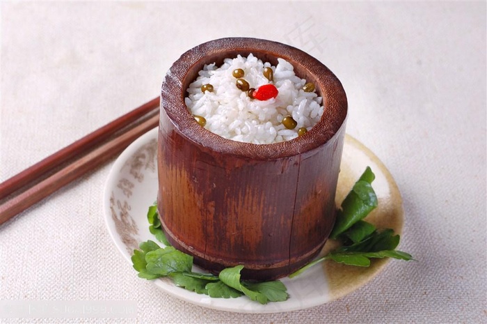 中华美食主食农家竹筒饭实拍摄影图中华美食