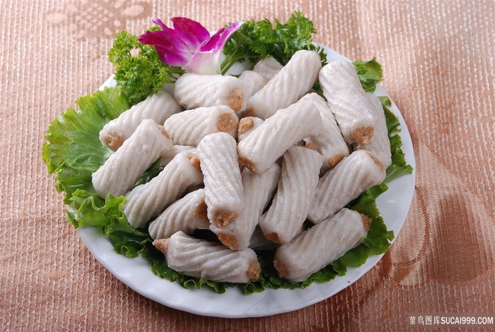高清新鲜鱼丸火锅配菜图片