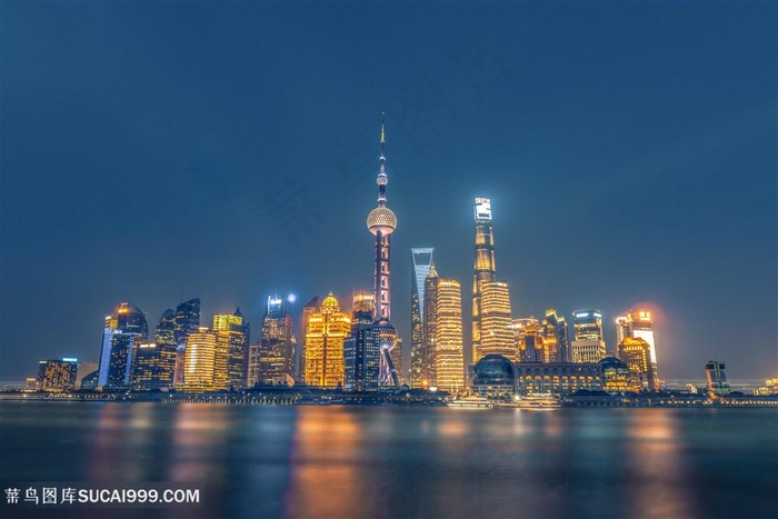 上海地标建筑东方明珠夜景高清图片