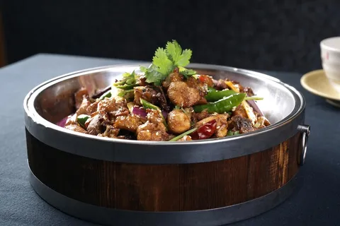 干锅美食焖锅湘菜麻辣香辣纸锅热风味干锅鸡