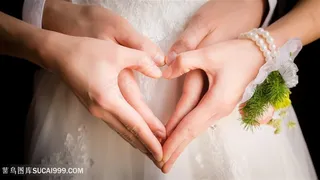 爱心的手婚礼婚庆婚纱