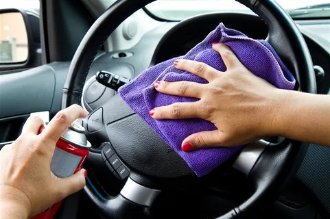 正在保养汽车 正在保养汽车