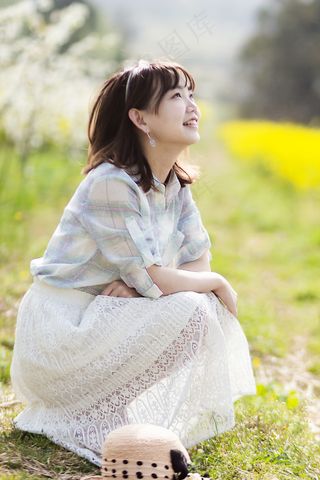 清新唯美可爱的女孩摄影图片