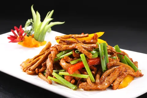 茶树菇炒牛柳 (4) 茶树菇炒牛柳 (4)