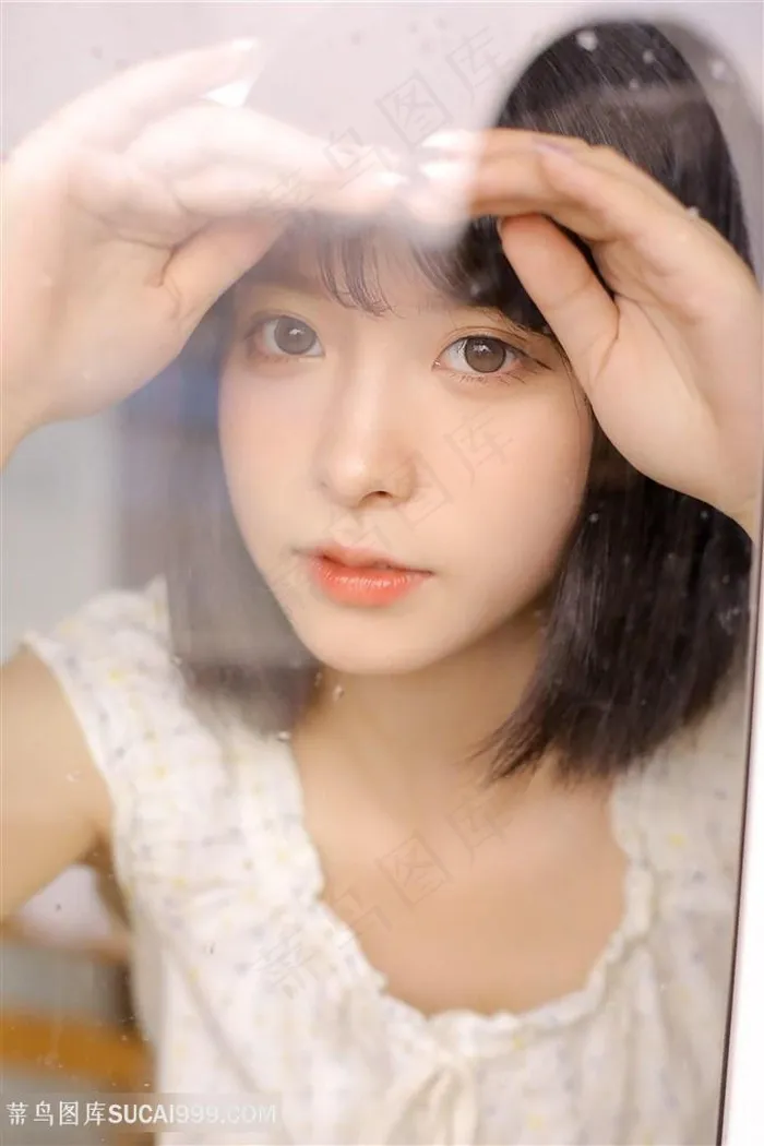 五官精致的*清纯美女特写图片