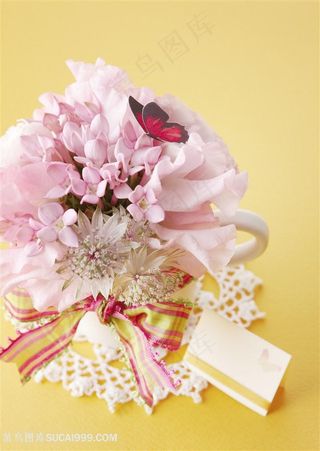 粉色花朵与卡片高清图片