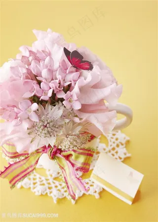 粉色花朵与卡片高清图片