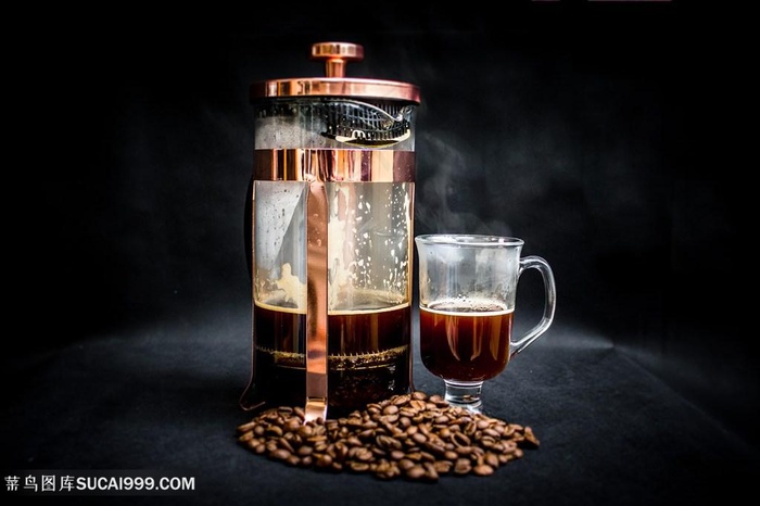 咖啡豆和咖啡杯图片