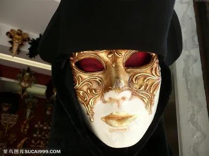 奇异面具-戴面具裹着黑头巾