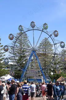 游乐场旋转摩天轮图片 游乐场旋转摩天轮图片