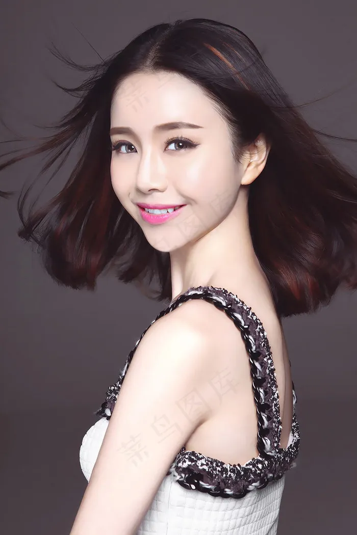 长发美女高清写真