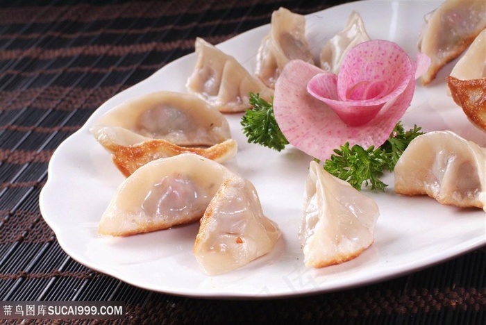 小吃羊血煎饺