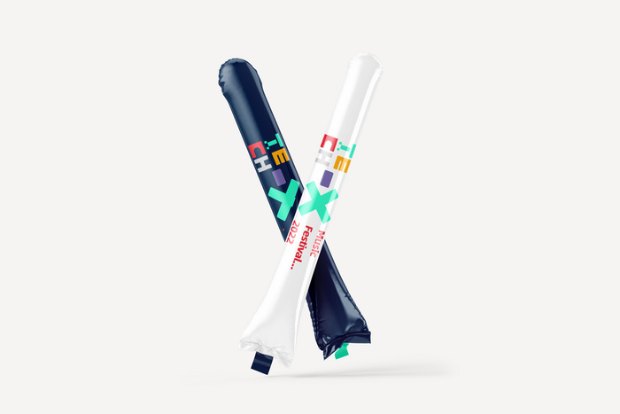 欢呼气球棒高端VI样机Psd模板