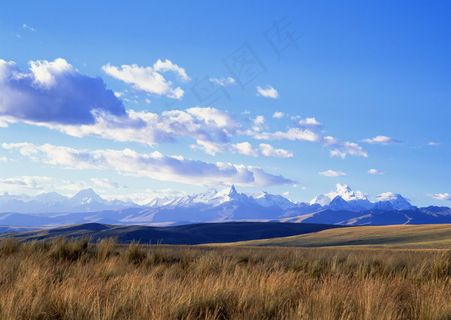 清澈天空草原背景云层云彩