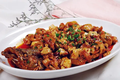 CXC02780麻坝豆腐煮桂鱼 CXC02780麻坝豆腐煮桂鱼