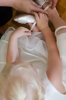 小萝莉穿鞋子图片 小萝莉穿鞋子图片