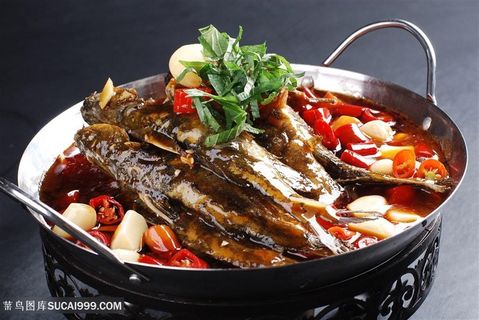 中华美食干锅黄辣丁摄影图