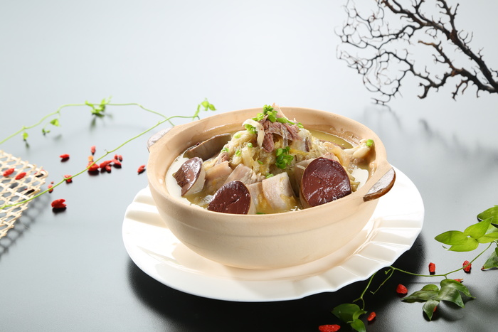 酸菜白肉血肠