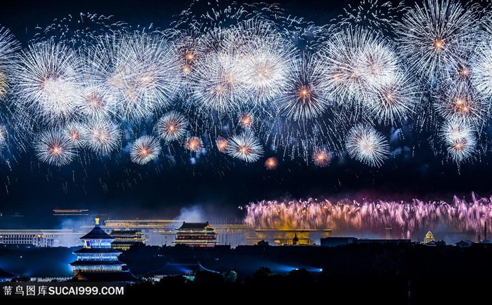 北京故宫绚丽多彩的烟花晚会高清图片