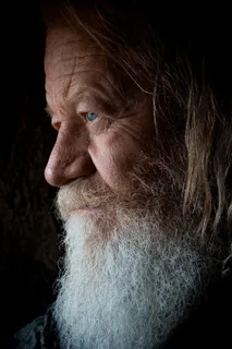 满脸皱纹的老人摄影图片