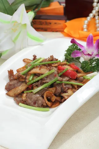 xo酱爆牛爽肉  20元