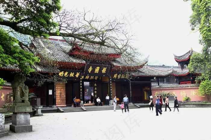 园林中的古建筑前门