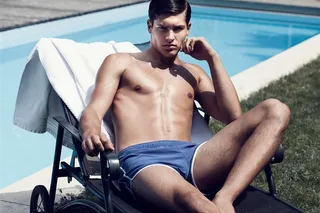 穿四角裤性感肌肉男人图片