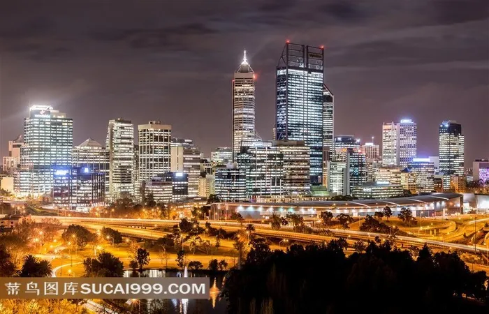 繁华市中心的旅游风景