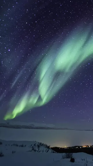 绿色极光壁纸图片