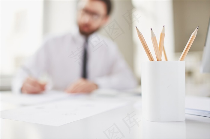 商务人士办公场景