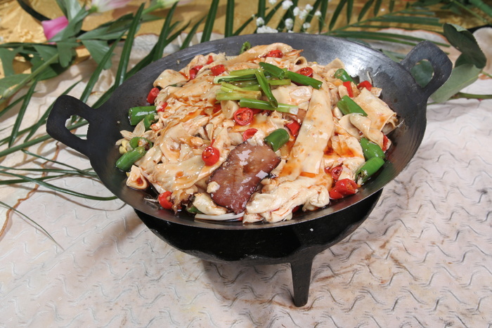 35干锅井岗山豆皮-民安宾馆