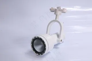 轨道射LED灯图片