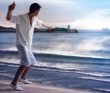 海边帅哥背影图片