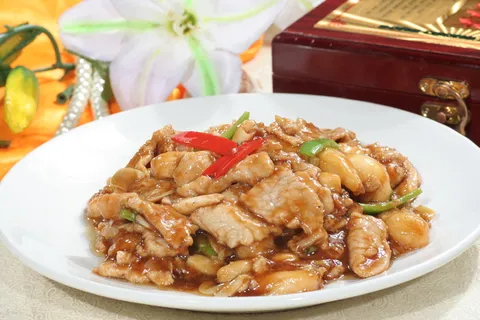 鸡腿菇炒牛肉 (2)