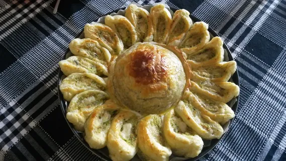 酥皮咸蛋糕图片 酥皮咸蛋糕图片
